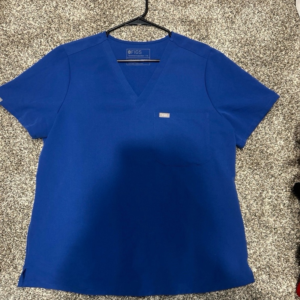 Figs Women's Short Sleeve Royal Blue V-Neck Top